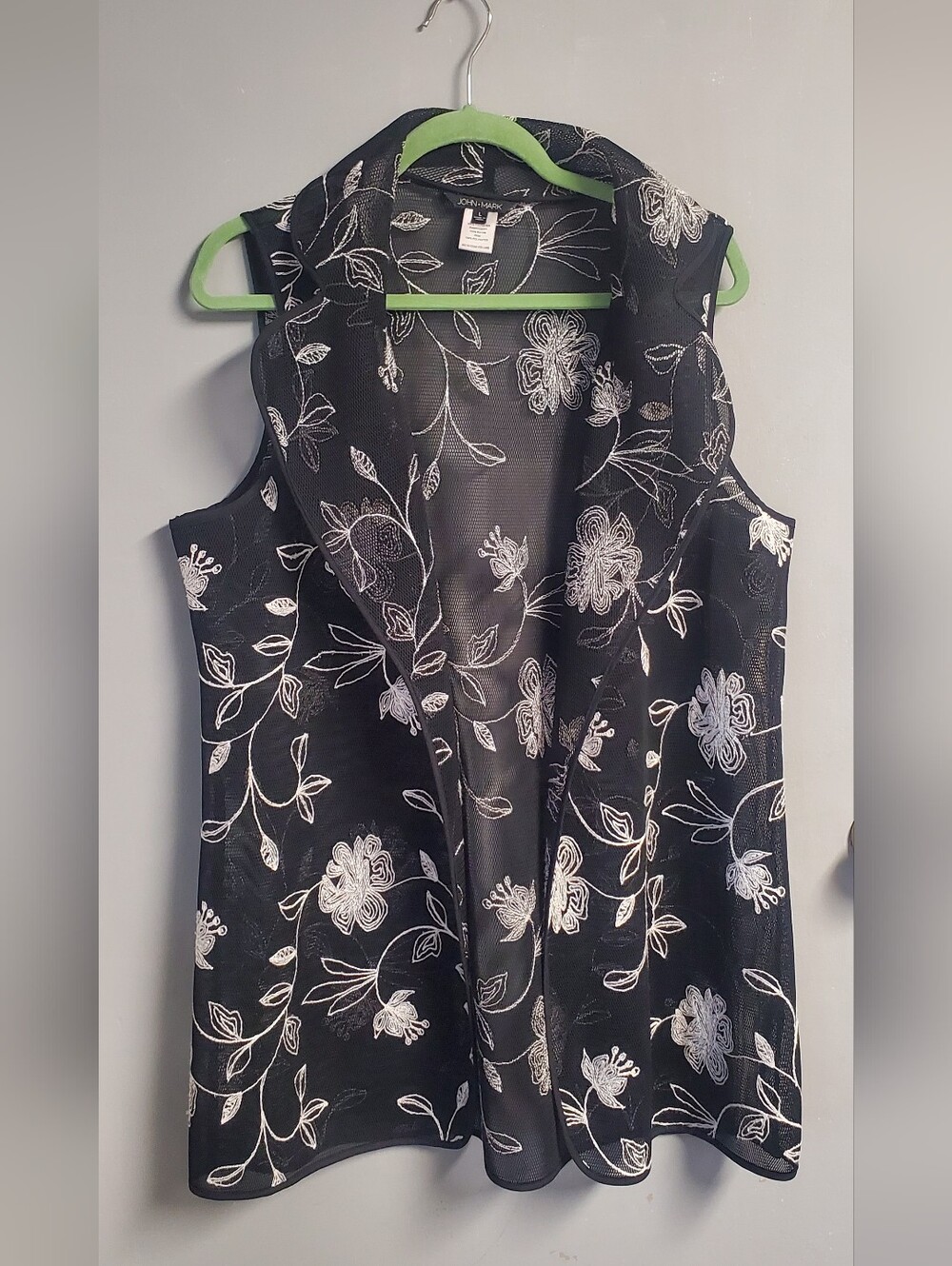 John Mark Black Mesh Floral Open-Front Tunic Vest w/ White Embroidery Size Large